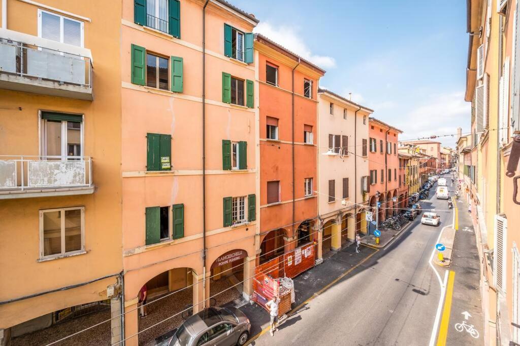 San Vitale Apartment โบโลญญา ภายนอก รูปภาพ