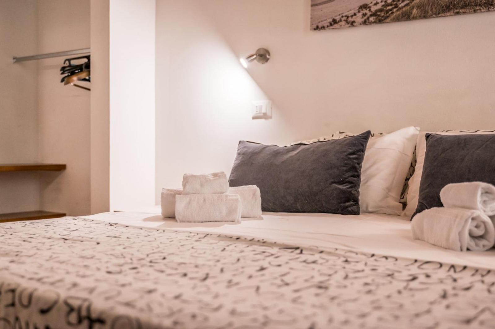 San Vitale Apartment โบโลญญา ภายนอก รูปภาพ
