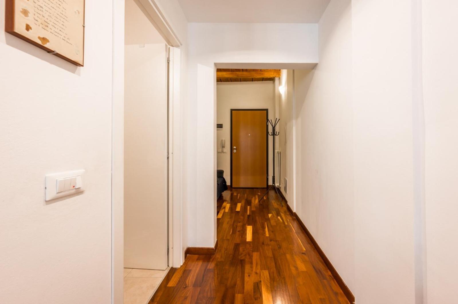San Vitale Apartment โบโลญญา ภายนอก รูปภาพ
